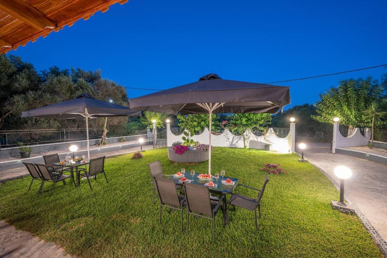 Afroditi Holiday Home - Blue Apartment สโวโรนาตา ภายนอก รูปภาพ