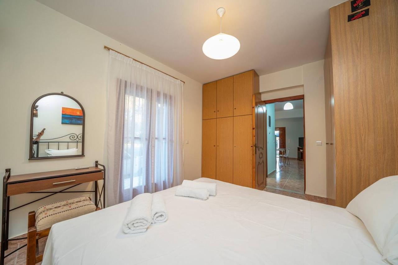 Afroditi Holiday Home - Blue Apartment สโวโรนาตา ภายนอก รูปภาพ
